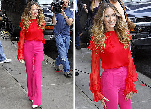Pictures-Sarah-Jessica-Parker-Pink-Red-Prabal-Garung-Outfit-I-Dont-Know-How-She-Does-Premiere-Steal-her-style